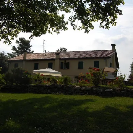 Bed and breakfast Strada Della Marina 4*